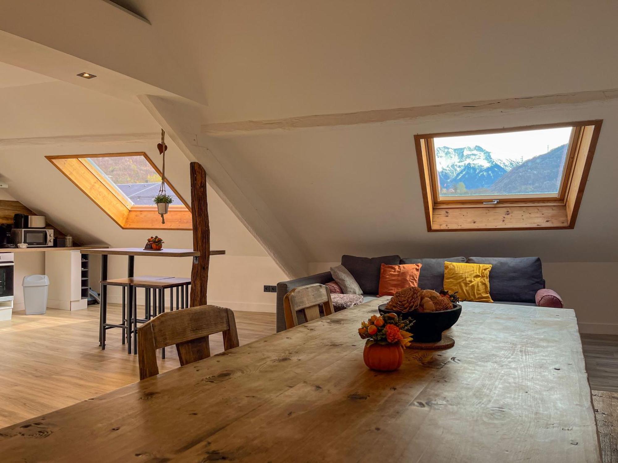 Cocon Sous Les Toits Apartment Albertville